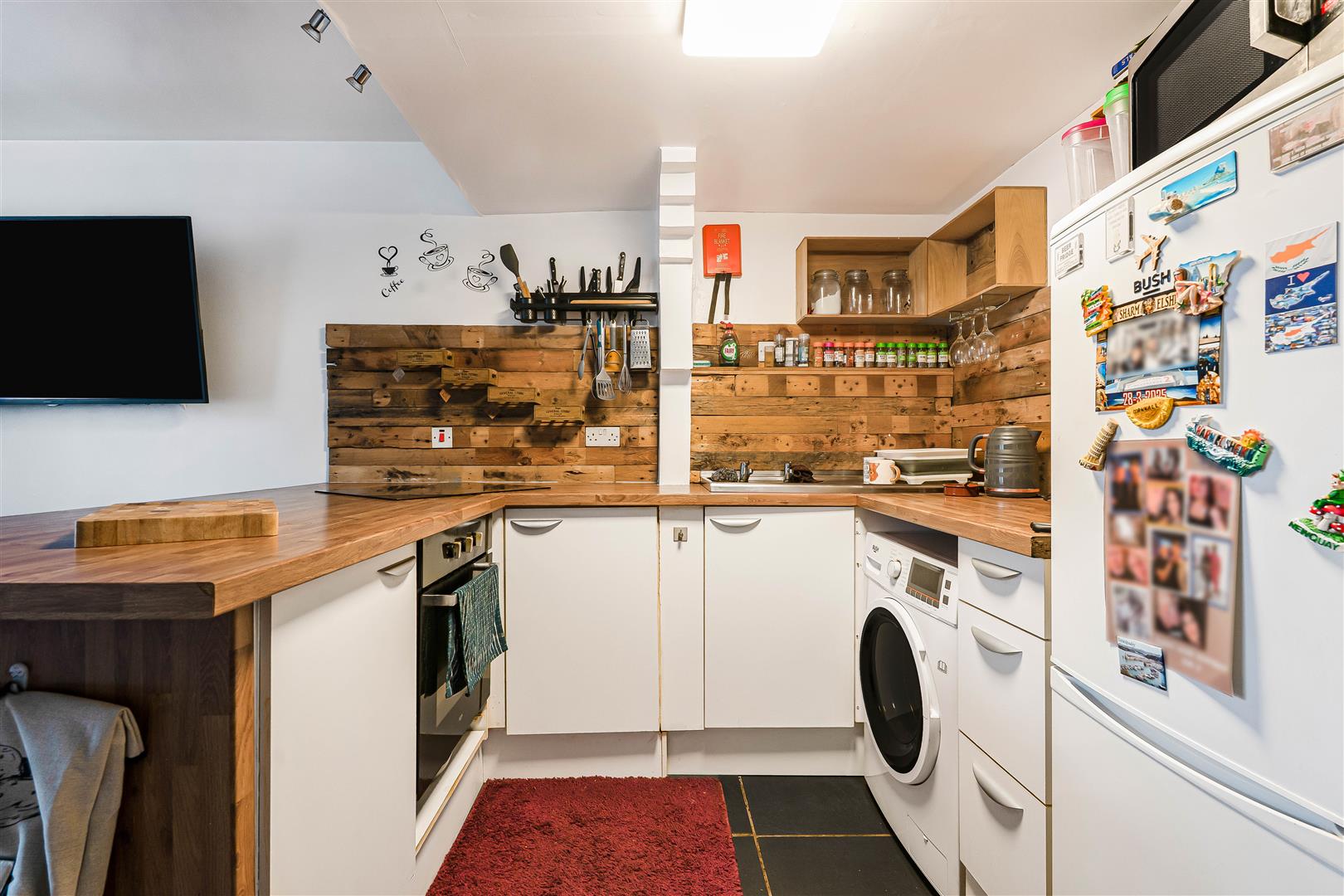 3 Trebarwith Crescent, Newquay photo - 3